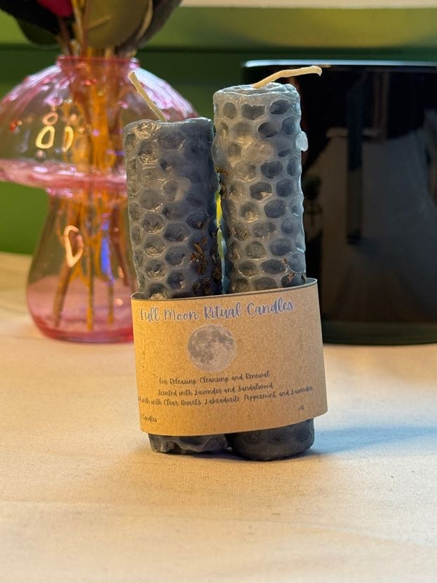 Hand-Rolled Beeswax Candles 2 Pack
